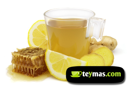 Té revitalizante a base de té verde, miel, limón y jengibre